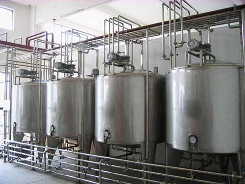 果汁饮料设备首次使用及关机如何操作？